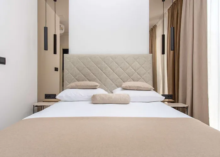 Samstag Parkzone ホテル スプリト