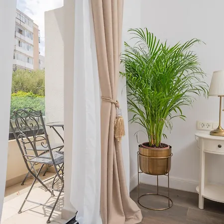 Samstag Parkzone Hotell 4*